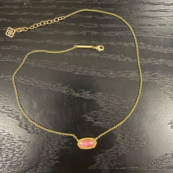 Kendra Scott Jewelry - Kendra Scott pink necklace